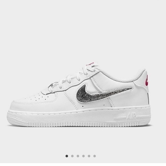 NIKE AIR FORCE 1 LV8 SE CASUAL SHOES size 4.5Y - Picture 9 of 9